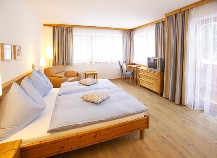 Landhaus Zum Steinbock Hotel Maria Alm am Steinernen Meer Esterno foto